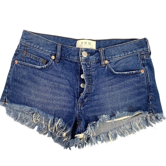 We The Free Cutoff Distressed Button Fly Shorts SZ 25 - Picture 1 of 6